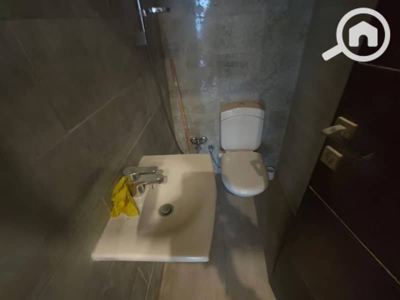 7 204da604-c2b6-428e-8d8f-4570334f68c0. jpeg