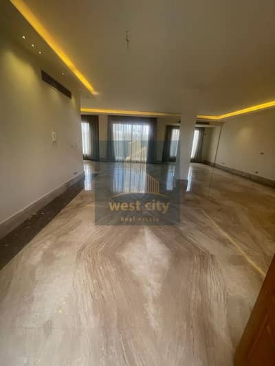 5 Bedroom Villa for Rent in Sheikh Zayed, Giza - IMG-20230517-WA0013. jpg 5 Bedroom Villa for Rent in Sheikh Zayed, Giza - IMG-20230517-WA0013. jpg