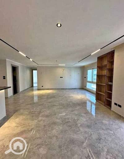 3 Bedroom Flat for Sale in Sheikh Zayed, Giza - 793203748_1941688663172264_4665785998513166708_n. jpg 3 Bedroom Flat for Sale in Sheikh Zayed, Giza - 793203748_1941688663172264_4665785998513166708_n. jpg