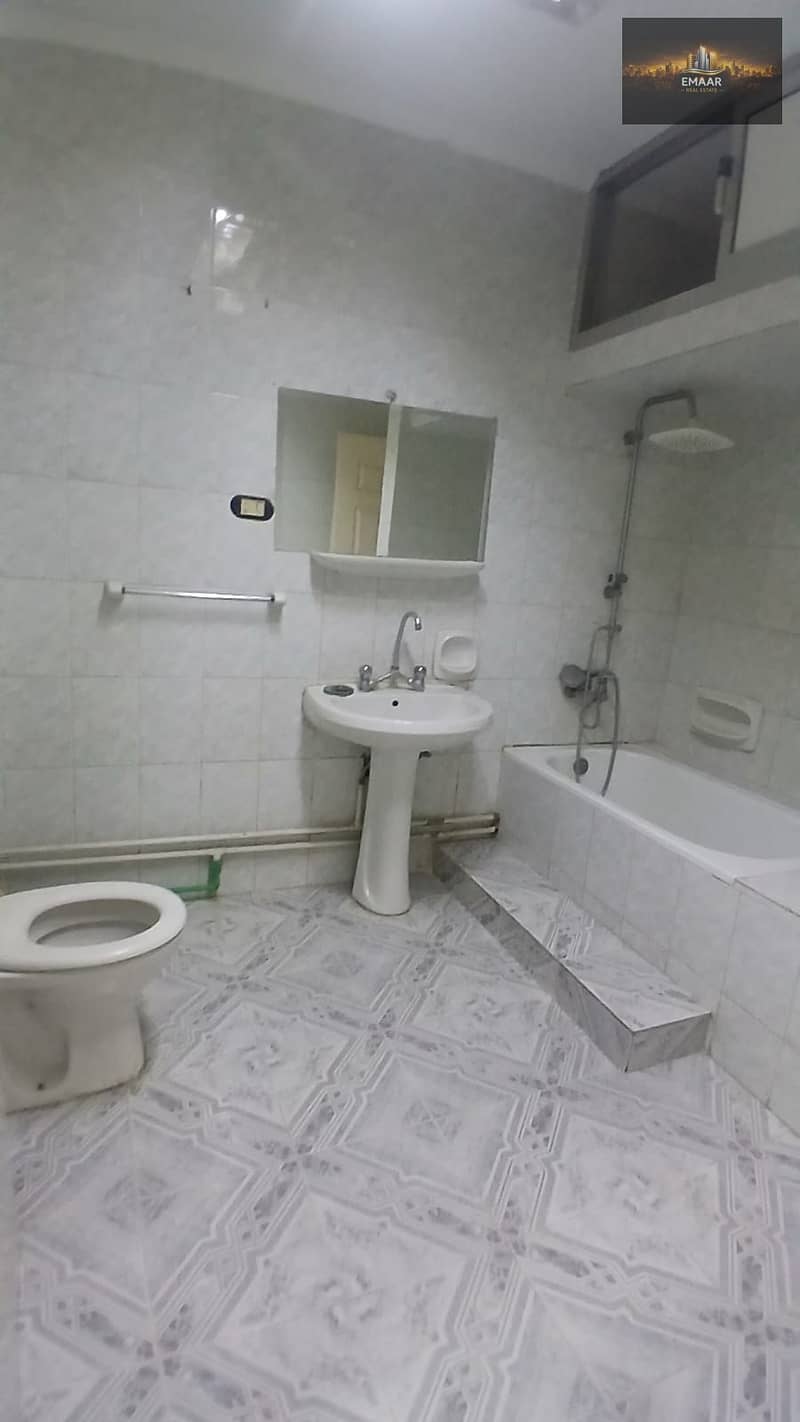 12 1001028983. jpg