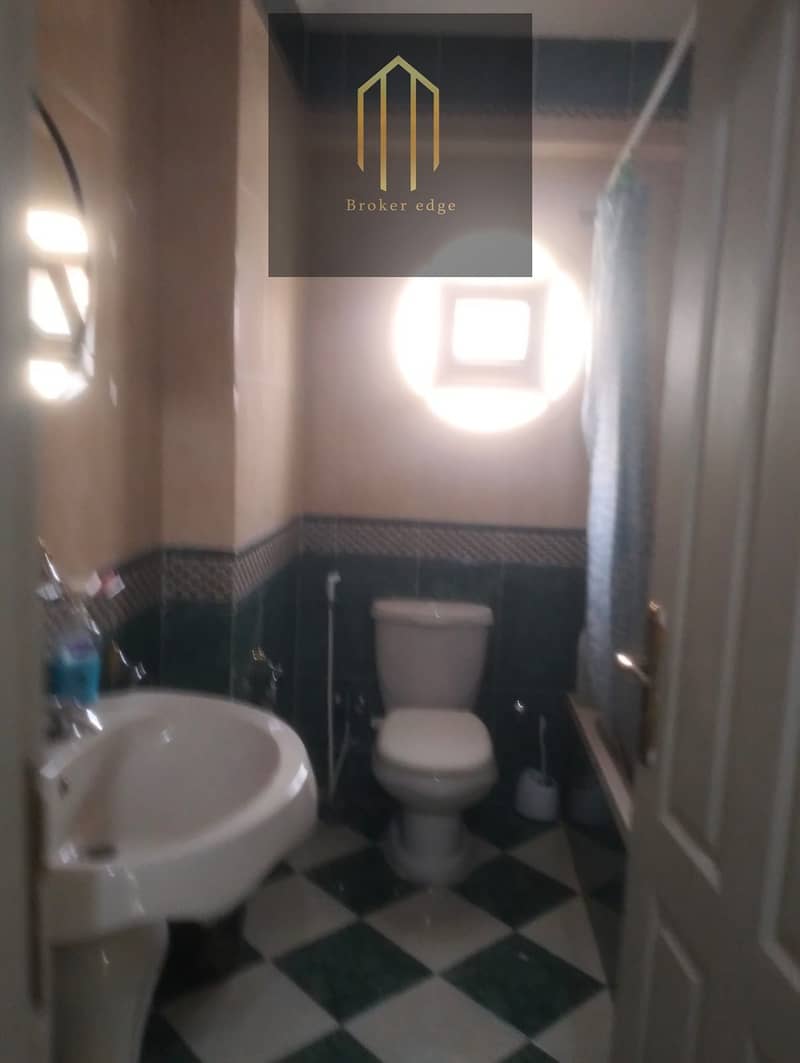 6 1000767930. jpg