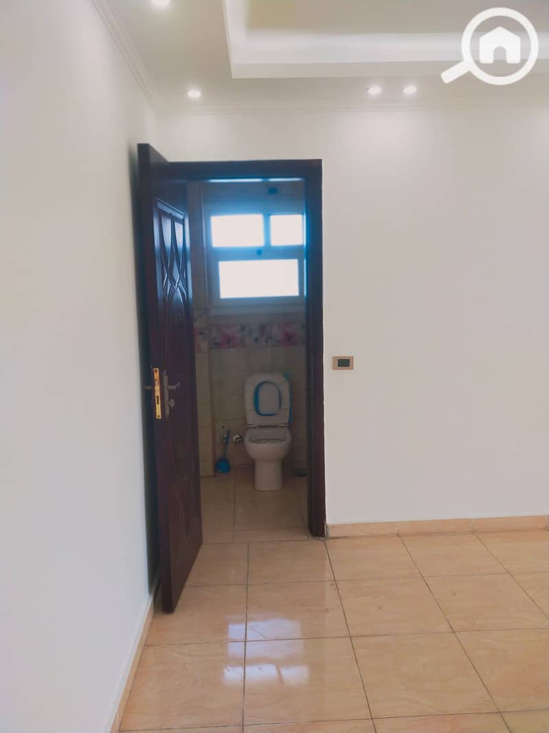 10 1000758300. jpg