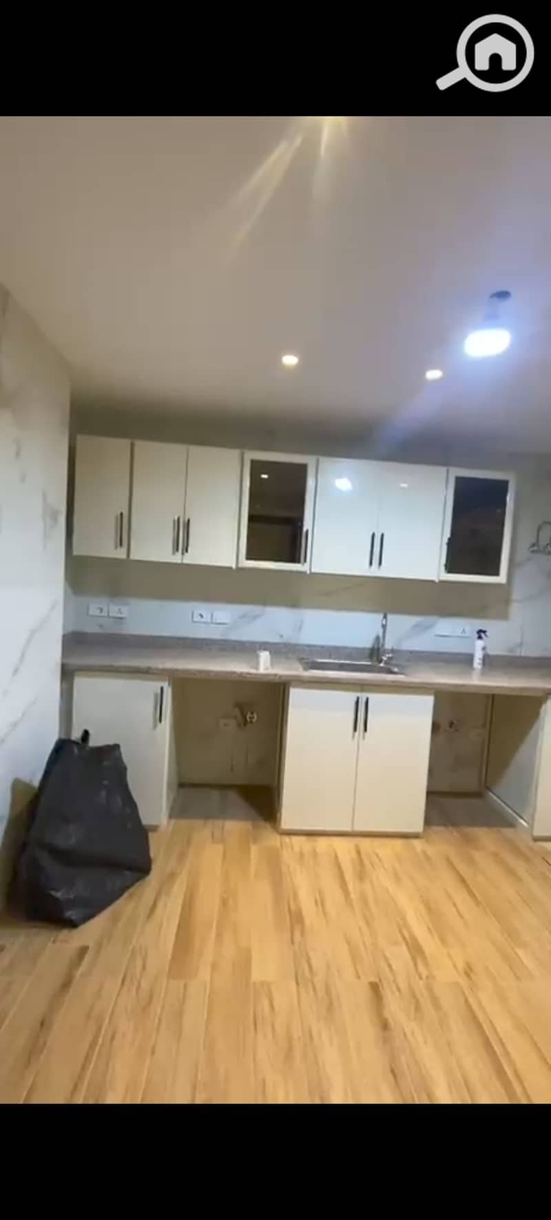 9 546411. jpg