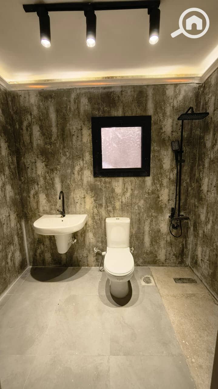 6 2. jpg