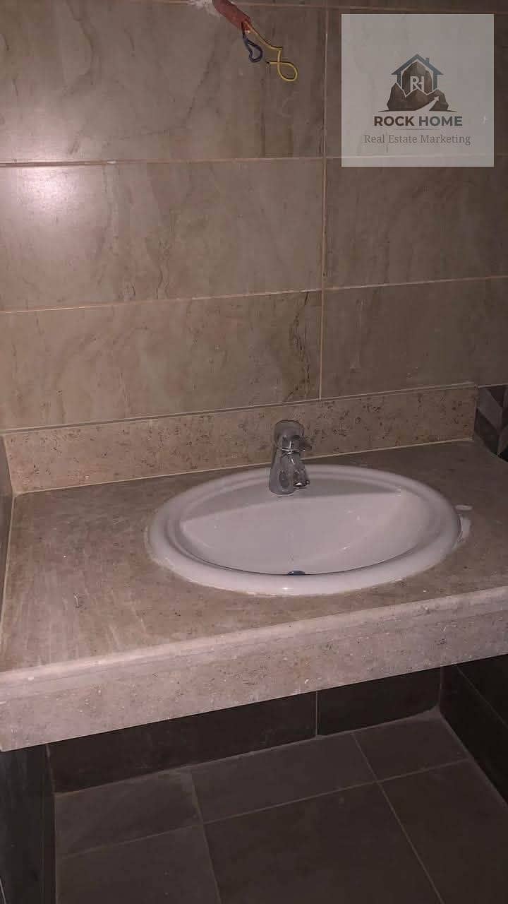 3 1000419124. jpg