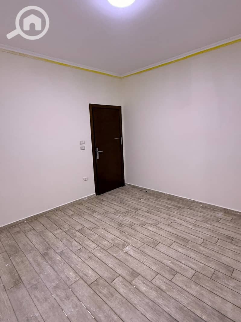 8 1000445620. jpg