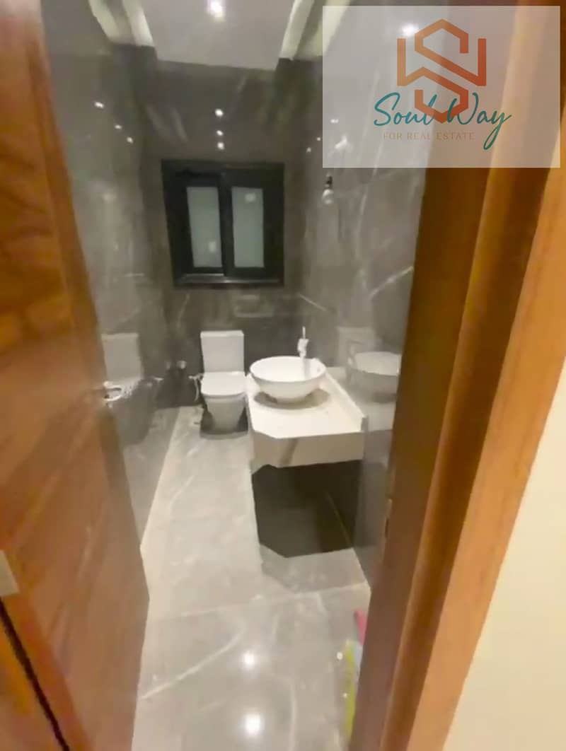 4 bathroom_enhanced. jpg