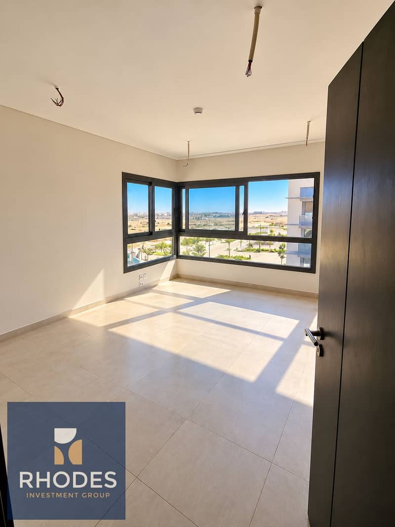 7 Sunlit Empty Modern Room (1). png