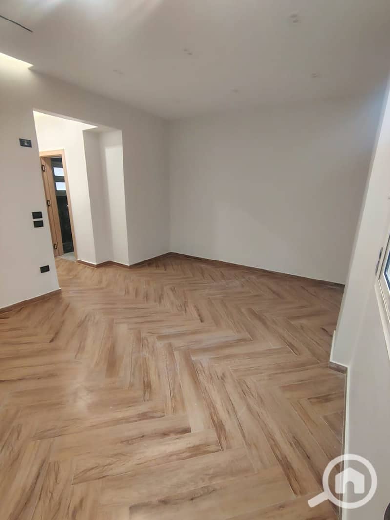 6 1000974743. jpg