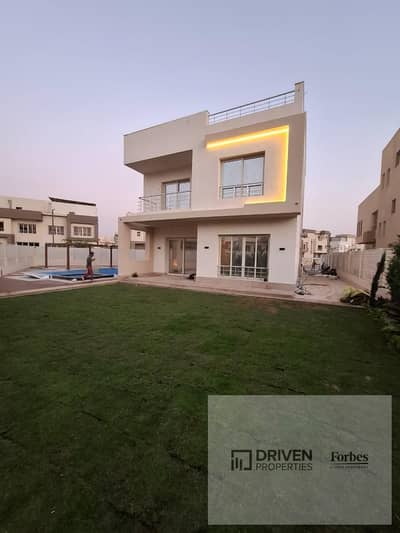 5 Bedroom Villa for Sale in 6th of October, Giza - 2bc28d4f-cc63-4e2f-878e-48590d95052d. JPG 5 Bedroom Villa for Sale in 6th of October, Giza - 2bc28d4f-cc63-4e2f-878e-48590d95052d. JPG