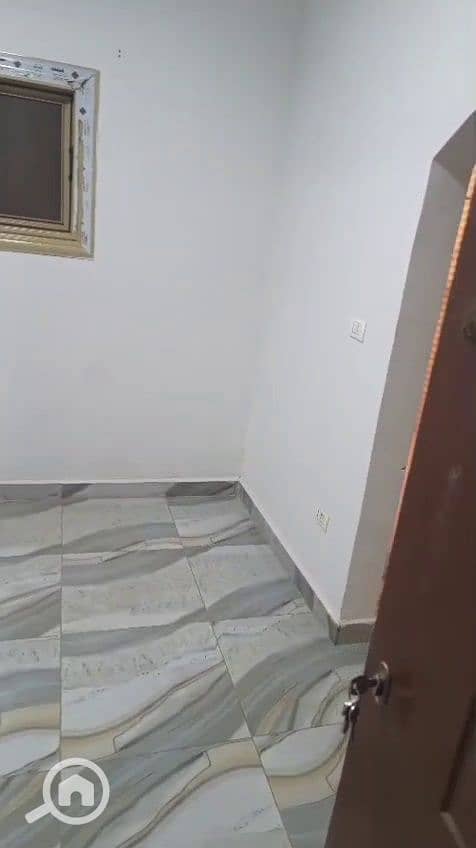2 frame_2_4.5s. jpg
