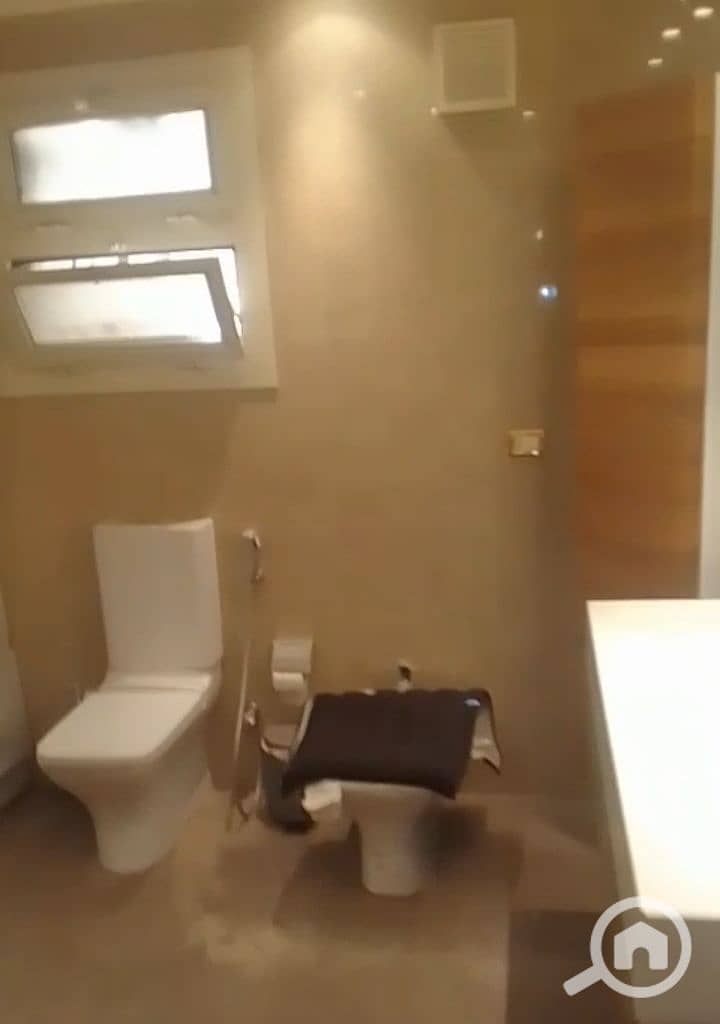 5 1000414897. jpg