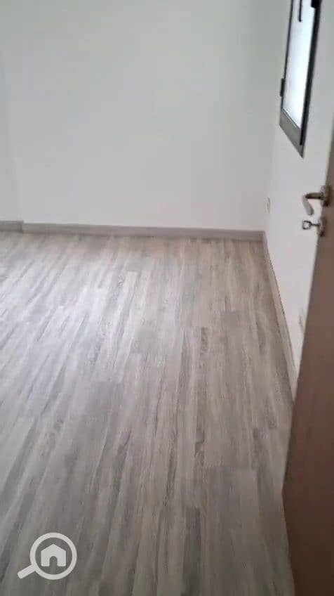 4 1000470821. jpg