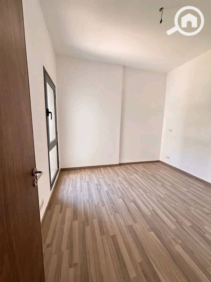 2 1000477351. jpg