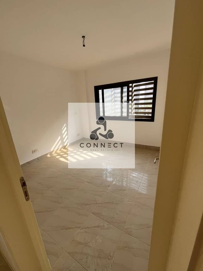 8 decefed6-58ff-435a-961e-f275aee4165c. jpg
