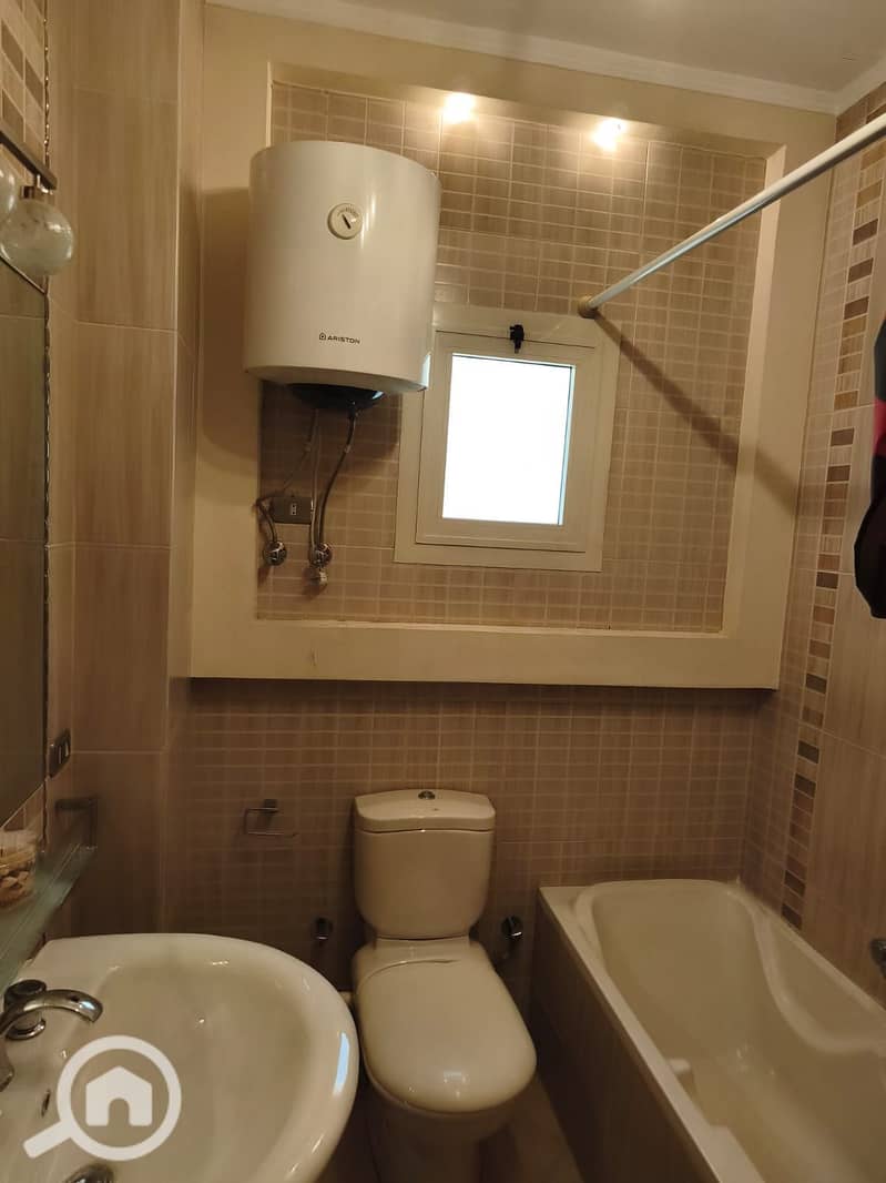11 1000042570. jpg
