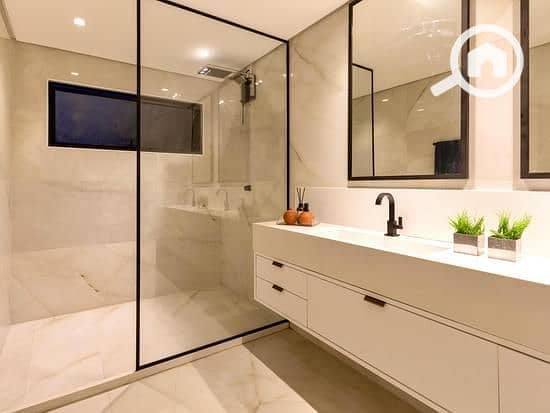 7 canva-modern-luxurious-marble-bathroom-design-MAG1LnhuDy0. jpg