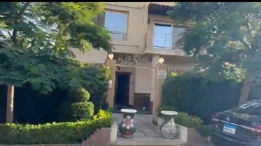 7 Bedroom Villa for Sale in Hadayek October, Giza - فيلا للبيع في حدائق اكتوبر - كمبوندإيفر جرين - من المالك 7 Bedroom Villa for Sale in Hadayek October, Giza - فيلا للبيع في حدائق اكتوبر - كمبوندإيفر جرين - من المالك