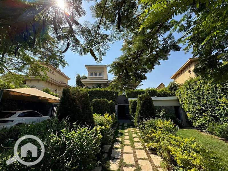 10 856074664_1768520757767045_6596811995922409676_n. jpg