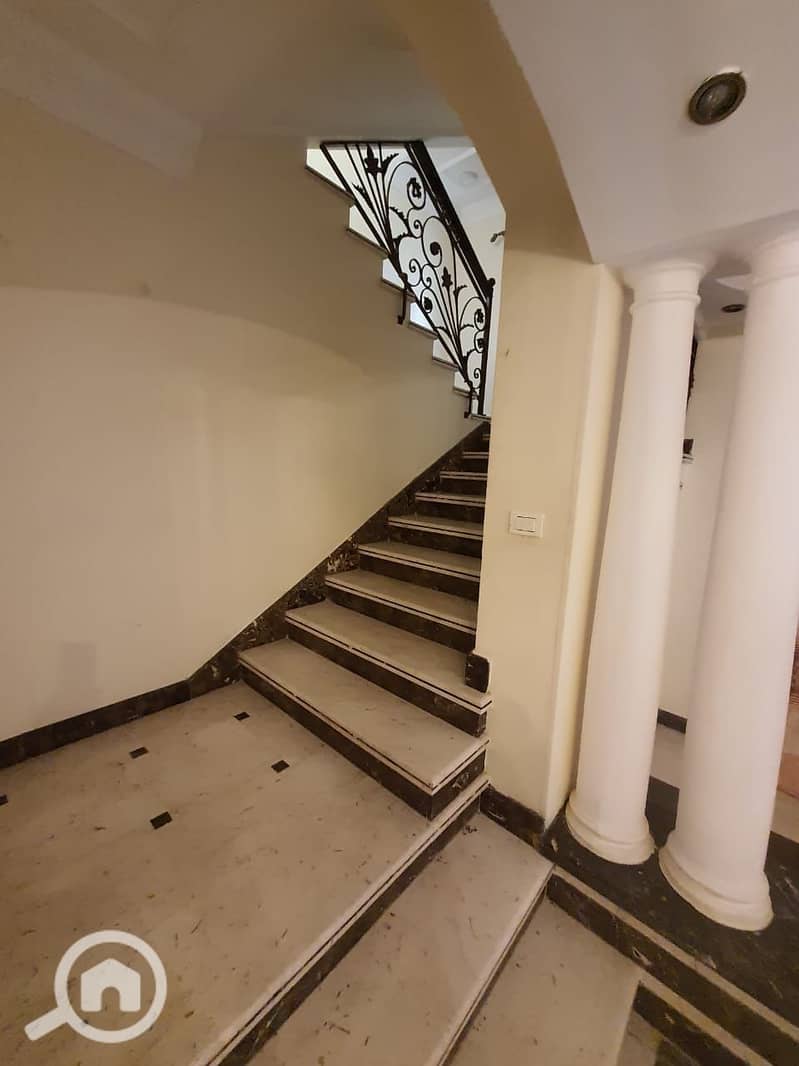 7 1000855809. jpg