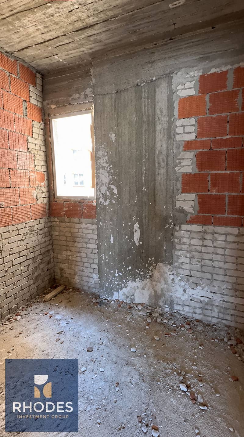 7 Unfinished Brick and Concrete Room. png