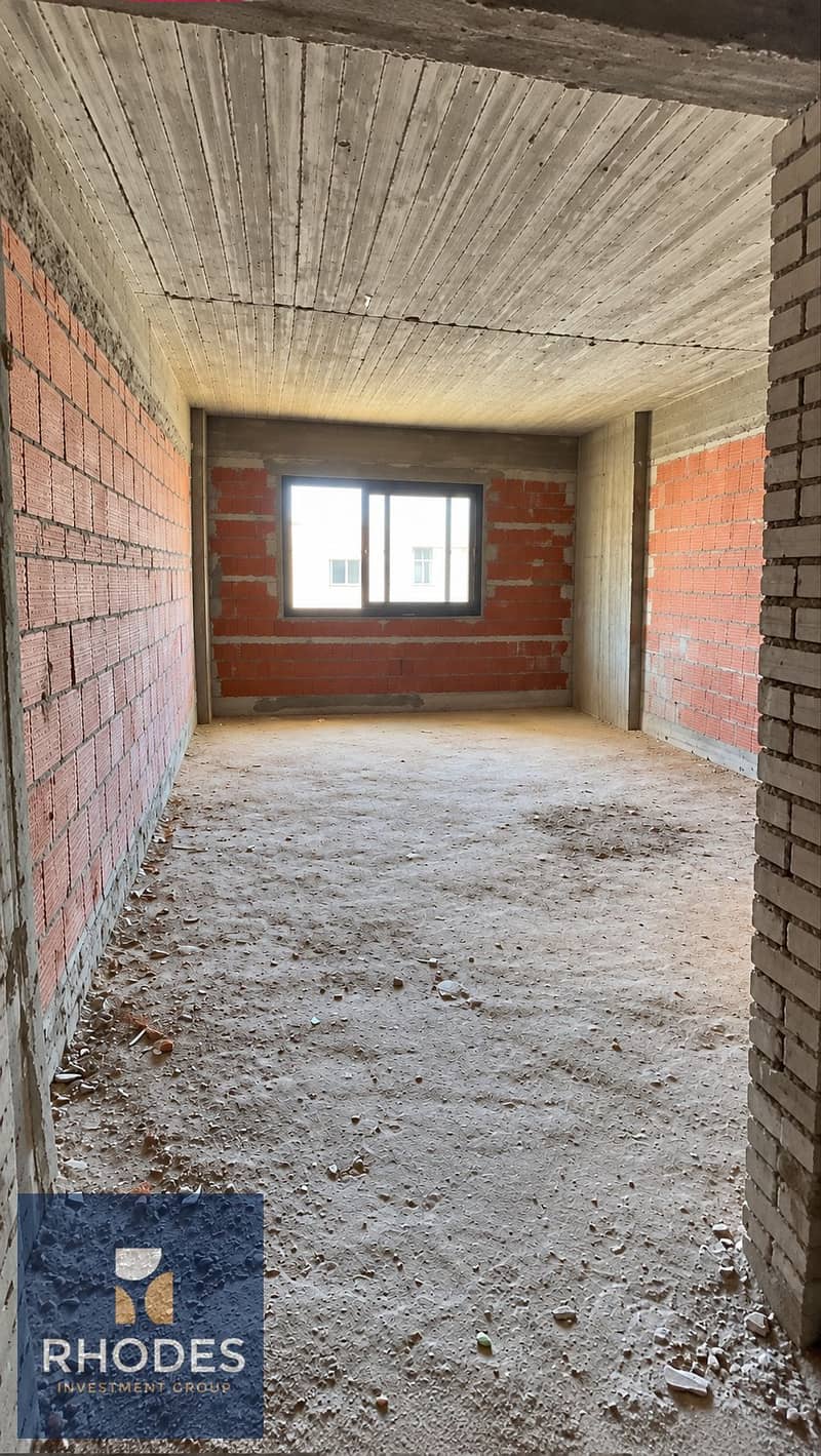 11 Unfinished Brick Room in Daylight (1). png