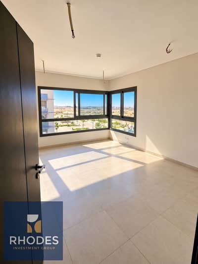 شقة 2 غرفة نوم للبيع في الشيخ زايد، الجيزة - Sunlit Empty Modern Room. png شقة 2 غرفة نوم للبيع في الشيخ زايد، الجيزة - Sunlit Empty Modern Room. png