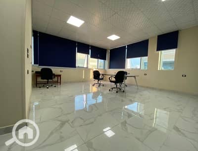 Office for Rent in Sheikh Zayed, Giza - 0b5bdf6d-b350-48c7-9b20-8f5e99a10b67. jpeg