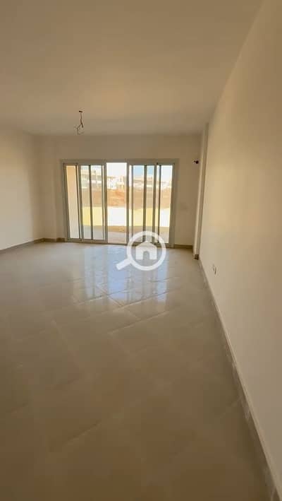 2 Bedroom Chalet for Sale in Ain Sukhna, Suez - 2. PNG 2 Bedroom Chalet for Sale in Ain Sukhna, Suez - 2. PNG