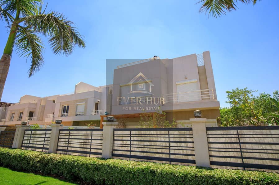 13 Atrio-Compound-Sheikh-Zayed. jpg