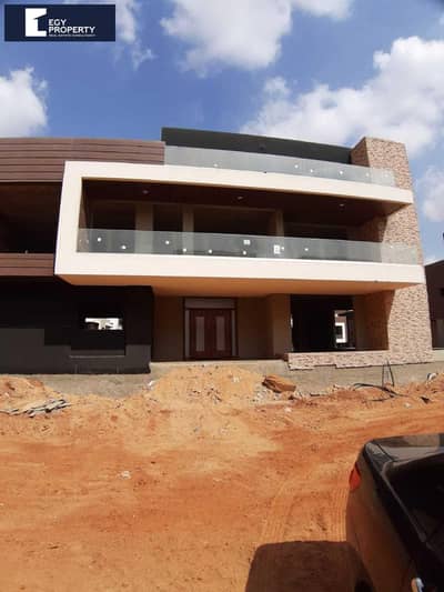 4 Bedroom Villa for Sale in New Cairo, Cairo - _files_937264f8848e5eb3e_فيلا-ميد-تاون-سولو-1350-متر-04. jpg