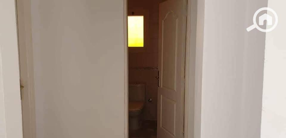 8 70913. jpg