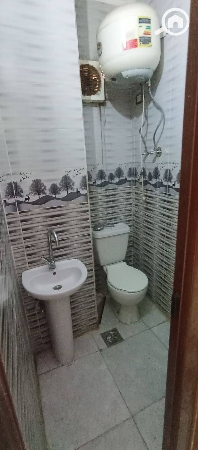 7 1000190213. jpg