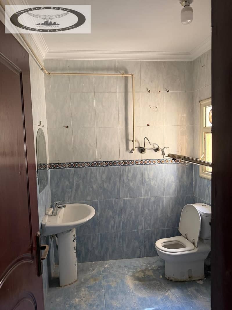 11 3887a2bd-e418-436b-b437-576488a7ac1b. jpg