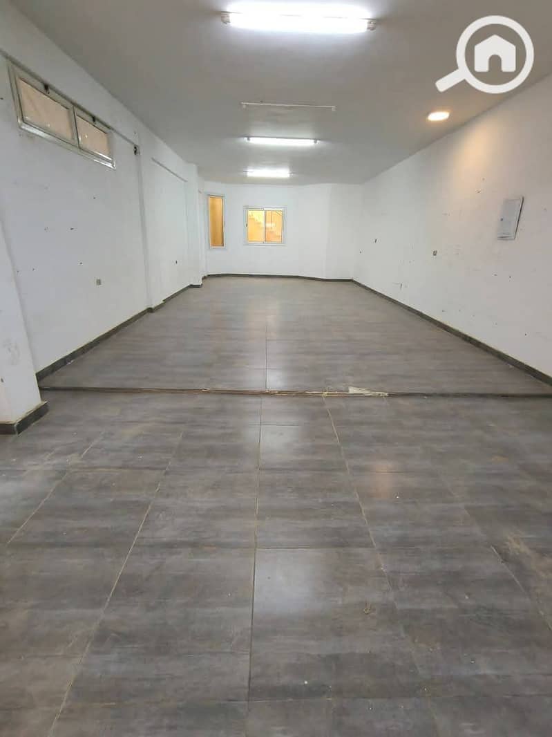 1000453573. jpg 1000453573. jpg