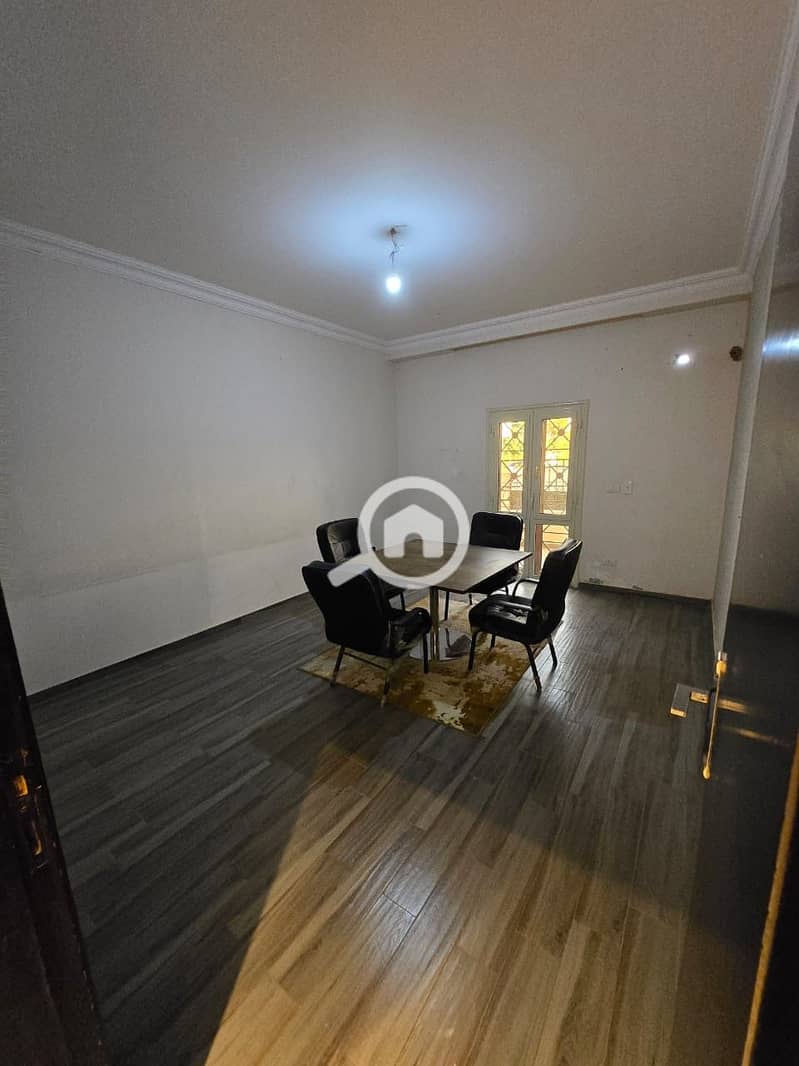 8 1a1c70d4-8fbe-44a5-bd91-74bab9e372f8. jpeg