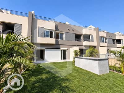 تاون هاوس 4 غرف نوم للبيع في 6 اكتوبر، الجيزة - The Crown Palm Hills 1. jpg تاون هاوس 4 غرف نوم للبيع في 6 اكتوبر، الجيزة - The Crown Palm Hills 1. jpg