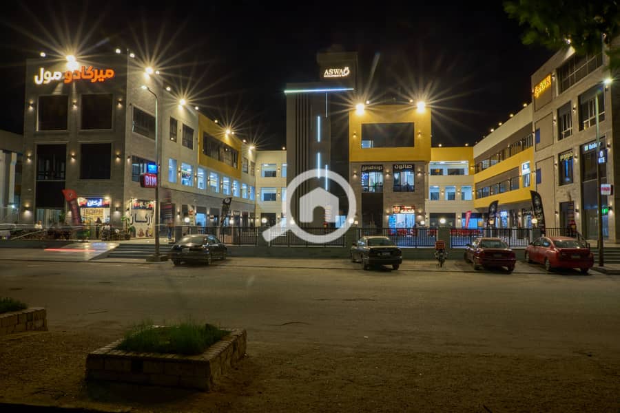 Arena1325_HDR 1. jpg Arena1325_HDR 1. jpg