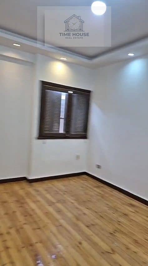 24 66617. jpg