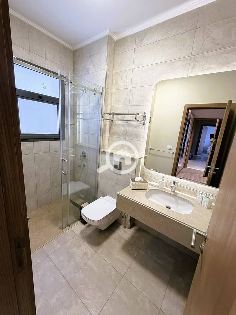 14 1000550841. jpg