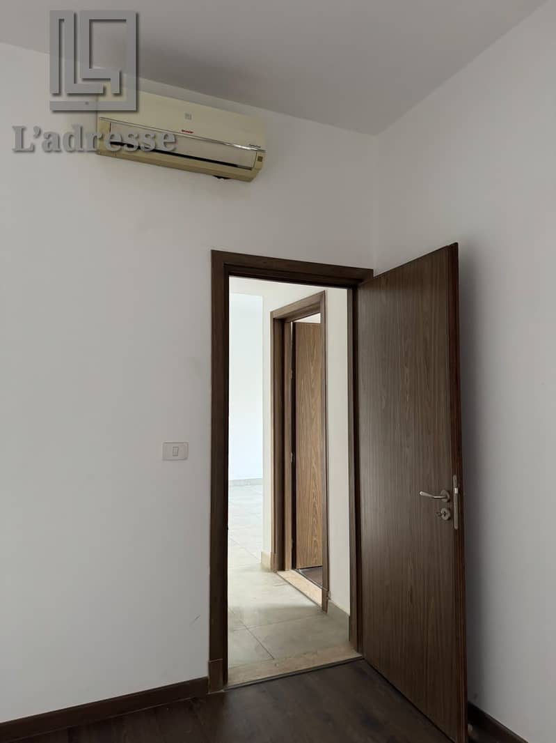 4 WhatsApp Image 2026-10-22 at 5.02. 12 PM. jpeg