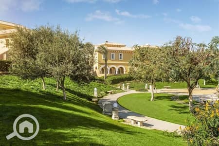 8 Bedroom Villa for Sale in New Cairo, Cairo - 50d9a08e-95db-4173-96eb-8878e2bbd35c. jpg