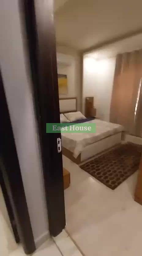 3 04_master_bedroom. jpg