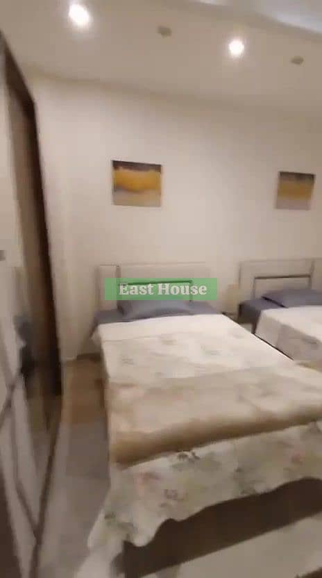 5 06_twin_bedroom. jpg