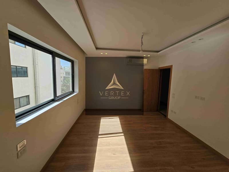 4 WhatsApp Image 2026-10-21 at 12.13. 42 PM (2). jpeg