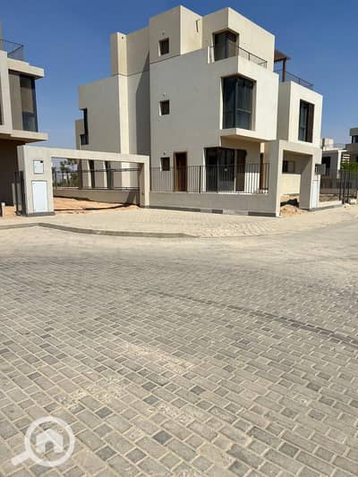 3 Bedroom Townhouse for Sale in New Heliopolis, Cairo - WhatsApp Image 2026-10-14 at 2.53. 52 PM (29). jpeg 3 Bedroom Townhouse for Sale in New Heliopolis, Cairo - WhatsApp Image 2026-10-14 at 2.53. 52 PM (29). jpeg