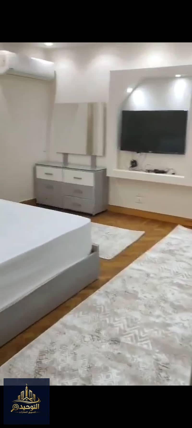 14 1000677874. jpg