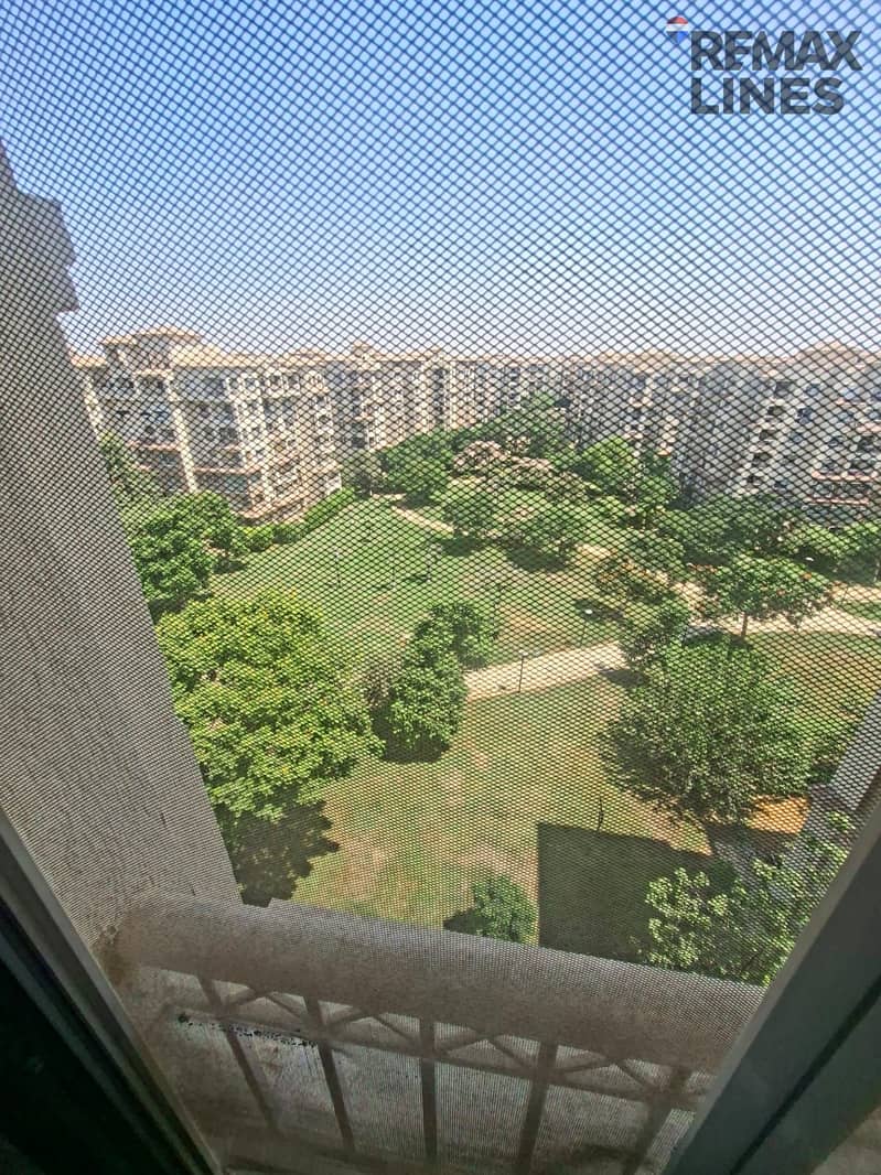 2 1000840524. jpg