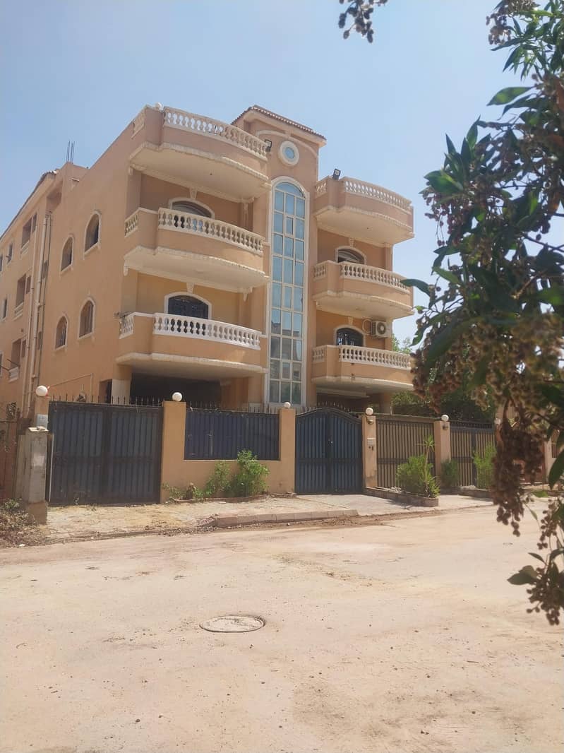 شقه داخل فيلا بمدينة بالشروق شقه داخل فيلا بمدينة بالشروق