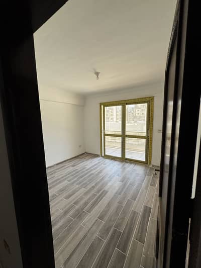 3 Bedroom Apartment for Sale in 6th of October, Giza - شقه للبيع في جنه اكتوبر